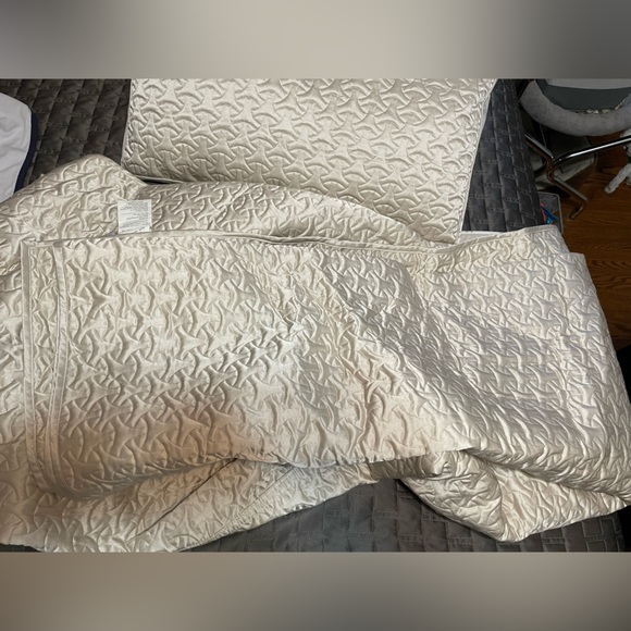 MACYS-KING SIZE HOTEL COLLECTION